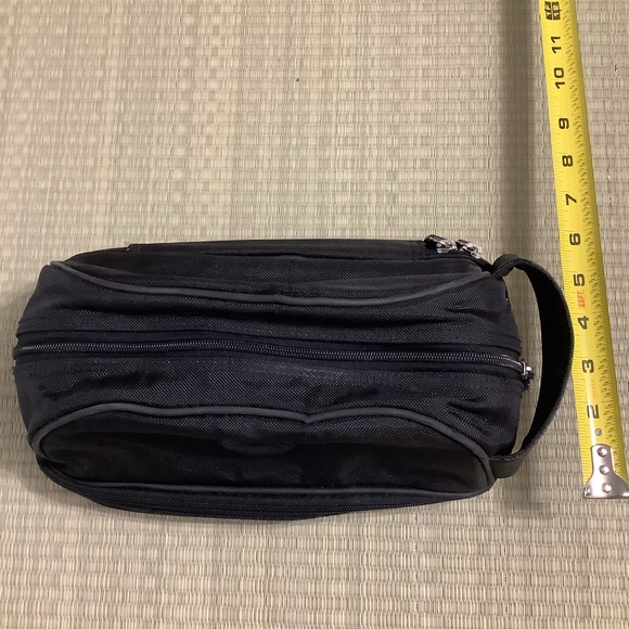 Fossil Black Canvas Zip Two Compartments Case Toiletries Bag Travel Essential - Picture 7 of 8